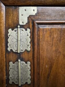 Antique Small Korean Morijang Bedside Chest - Image 6