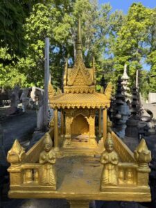 Vintage Gold Painted Spirit House San Phra Phum - Image 3