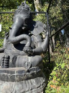 Huge Brass Ganesh - Image 4