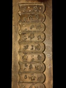 Old Japanese Kashigata Cake Mold-Bamboo Scroll - Image 2