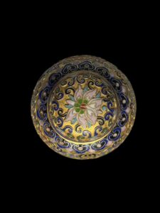 Chinese Cloisonne Gold Gilded Urn Peony - Image 4