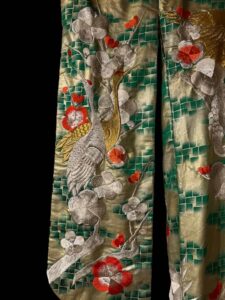 Vintage Japanese Uchikake Wedding Kimono - Sliver & Gold Cranes - Image 2