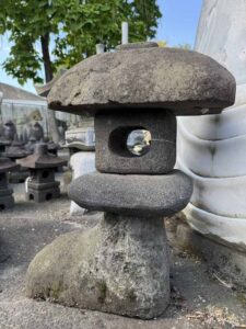 25" Lava Stone Nozura-Doro Lantern - Image 2