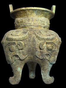 'Taotie' Liding Ritual Food Vessel Shang Era Style