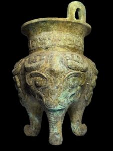 'Taotie' Liding Ritual Food Vessel Shang Era Style - Image 2