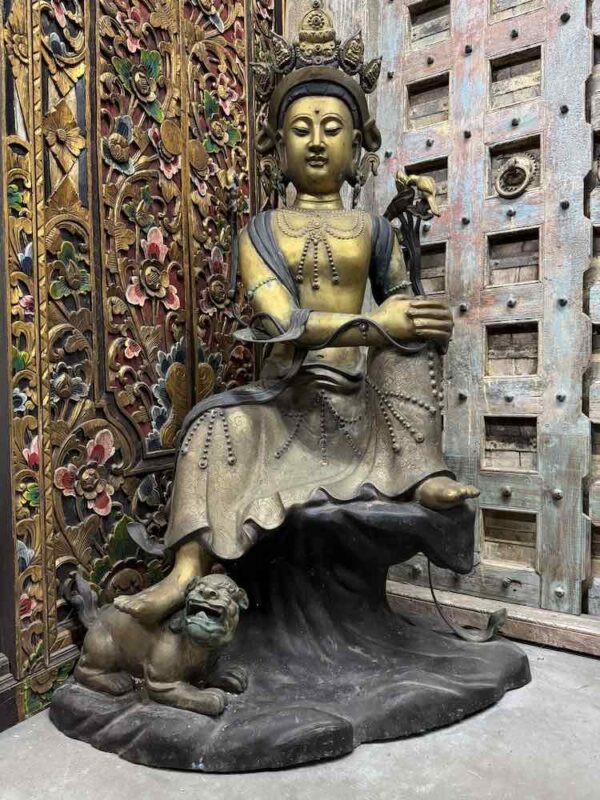 51" Antique Bronze Bodhisattva Vadisimha Manjushri (Wenshu) - Image 2