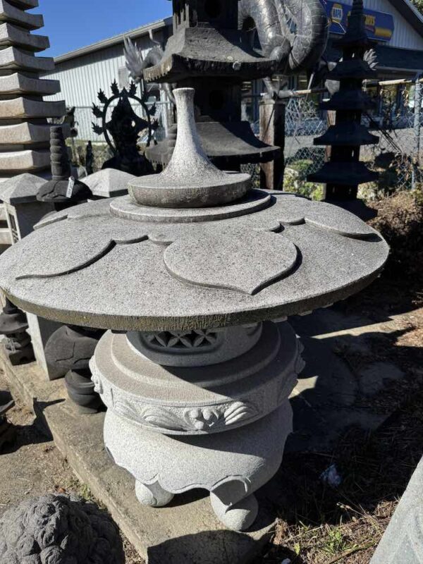 60"  Large Japanese Yukimi Gata Stone Lantern - Image 4