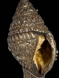 Antique Tibetan Vajrayana Buddhism Silver Shankha - Image 5