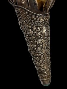 Antique Tibetan Vajrayana Buddhism Silver Shankha - Image 6