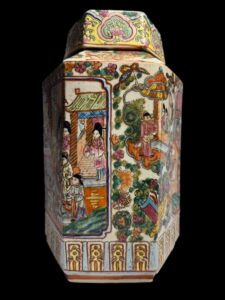 Chinese Famille Rose Medallion Porcelain Jar - Hexagon - Image 4