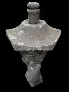 41" Lava Stone Yamadōrō Lantern - Tree Trunk - Image 5