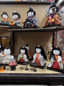 Vintage Kimekomi Japanese Dolls Set In Glass Box - Image 5